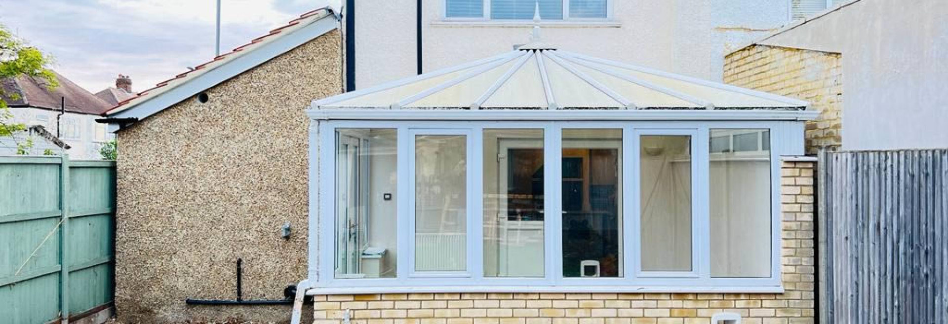 Great Rear Extension with Kitchen in Morden, London