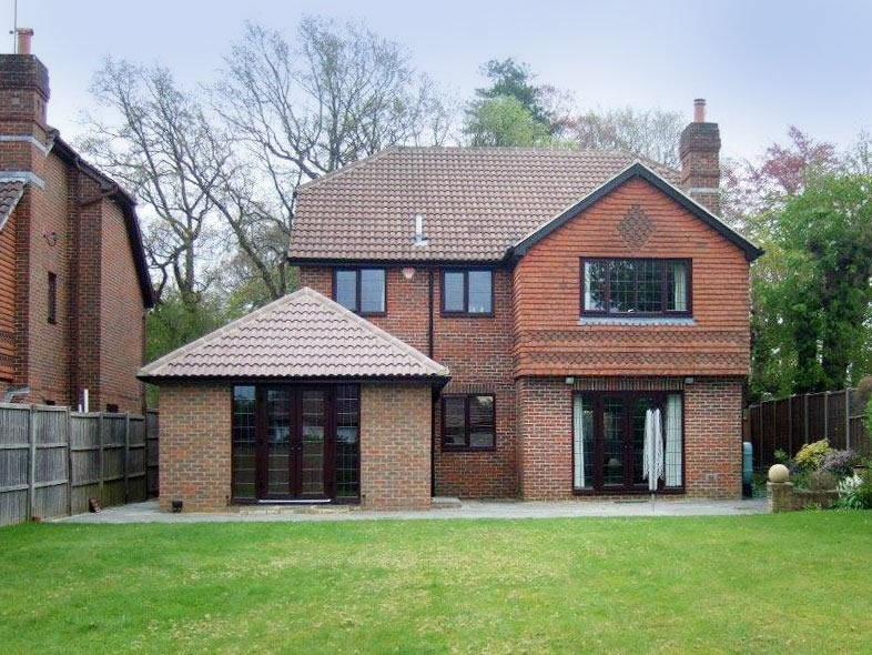 Impressive Kitchen Extension in Kenley
