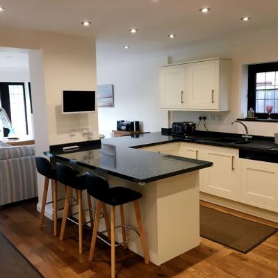 Impressive Kitchen Extension in Kenley 