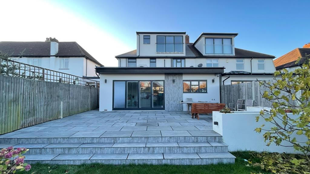 Wonderful Kitchen Extension in Wimbledon, London